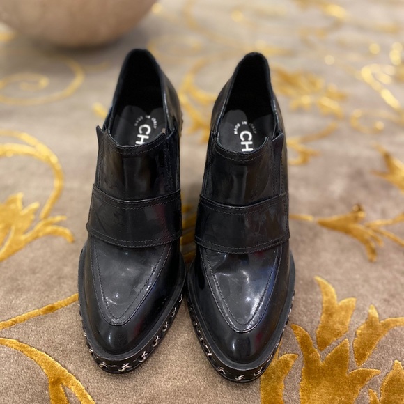 Chanel chain booties - Picture 1 of 8